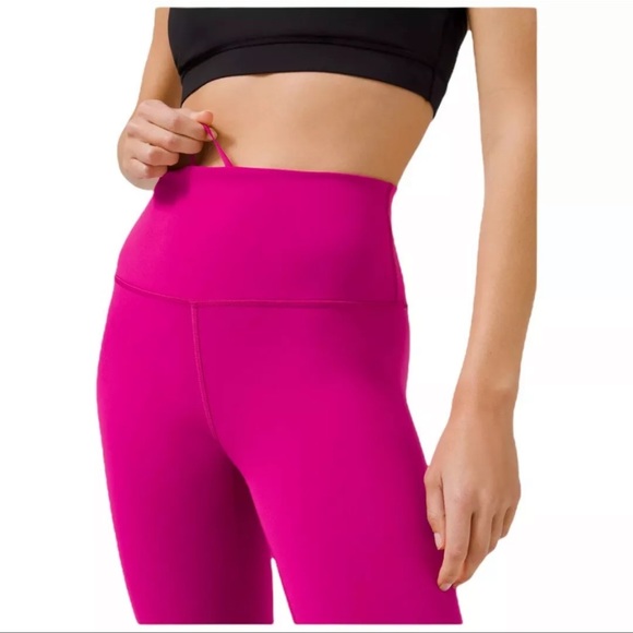 NWT Lululemon WUNDER Train HR Tight 25" Brand New - Picture 4 of 4